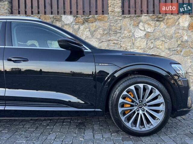 Чорний Ауді E-Tron, об'ємом двигуна 0 л та пробігом 253 тис. км за 24200 $, фото 10 на Automoto.ua