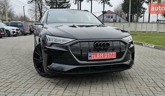 Чорний Ауді E-Tron, об'ємом двигуна 0 л та пробігом 120 тис. км за 33500 $, фото 8 на Automoto.ua