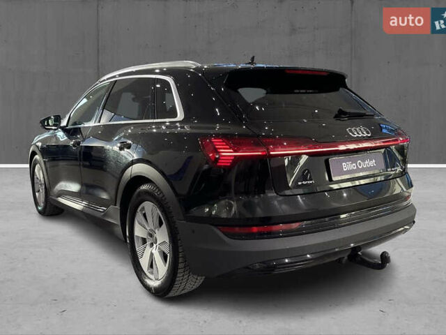 Черный Ауди E-Tron, объемом двигателя 0 л и пробегом 125 тыс. км за 21700 $, фото 7 на Automoto.ua