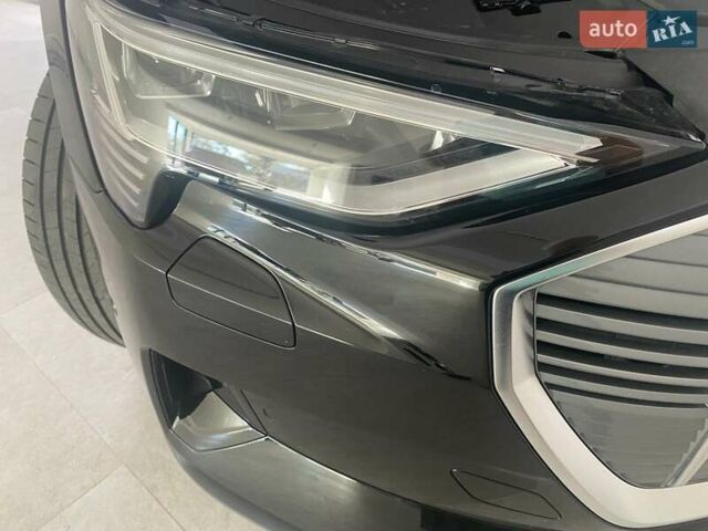 Черный Ауди E-Tron, объемом двигателя 0 л и пробегом 40 тыс. км за 29800 $, фото 25 на Automoto.ua