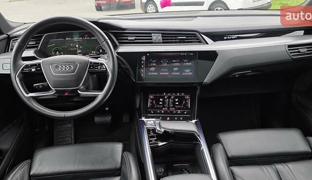 Черный Ауди E-Tron, объемом двигателя 0 л и пробегом 138 тыс. км за 29900 $, фото 50 на Automoto.ua