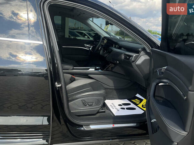 Черный Ауди E-Tron, объемом двигателя 0 л и пробегом 143 тыс. км за 29999 $, фото 13 на Automoto.ua