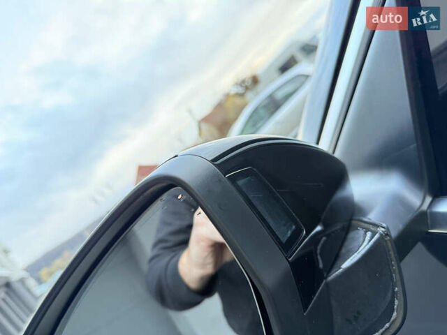 Черный Ауди E-Tron, объемом двигателя 0 л и пробегом 150 тыс. км за 27499 $, фото 26 на Automoto.ua