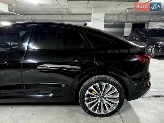 Черный Ауди E-Tron, объемом двигателя 0 л и пробегом 95 тыс. км за 30900 $, фото 5 на Automoto.ua