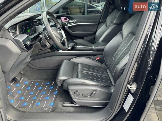 Черный Ауди E-Tron, объемом двигателя 0 л и пробегом 85 тыс. км за 30900 $, фото 5 на Automoto.ua