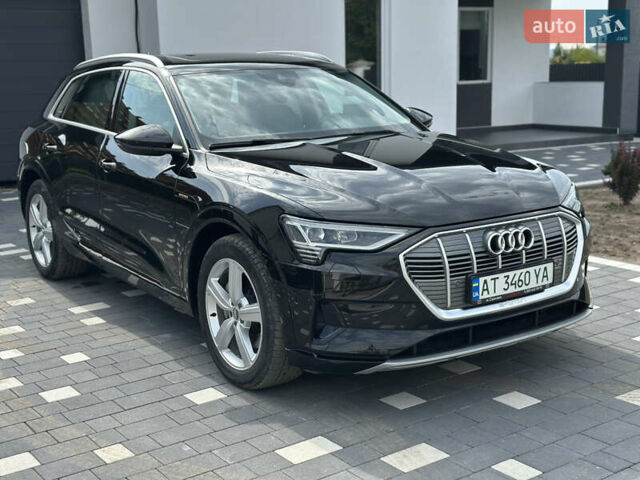 Чорний Ауді E-Tron, об'ємом двигуна 0 л та пробігом 130 тис. км за 27900 $, фото 6 на Automoto.ua