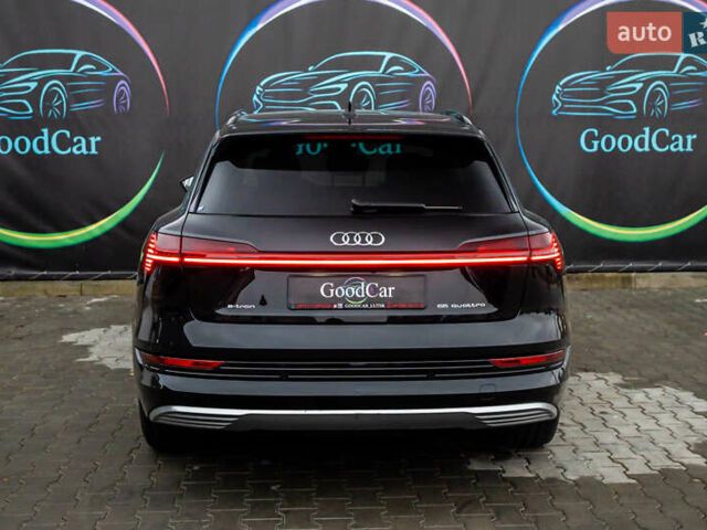 Чорний Ауді E-Tron, об'ємом двигуна 0 л та пробігом 75 тис. км за 29900 $, фото 16 на Automoto.ua