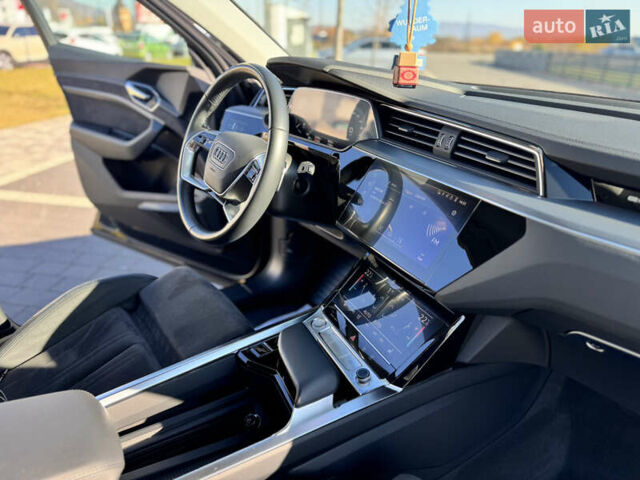 Черный Ауди E-Tron, объемом двигателя 0 л и пробегом 126 тыс. км за 27500 $, фото 32 на Automoto.ua