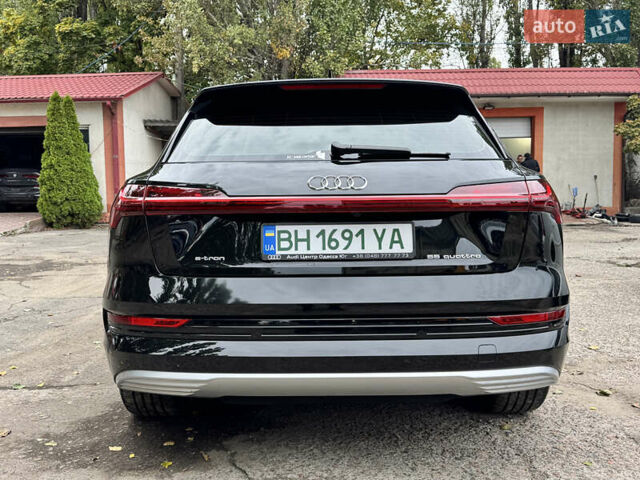 Чорний Ауді E-Tron, об'ємом двигуна 0 л та пробігом 29 тис. км за 38000 $, фото 2 на Automoto.ua