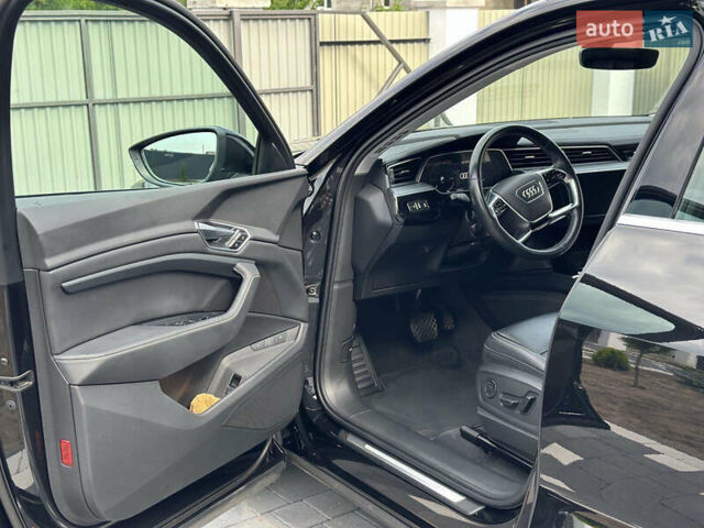 Черный Ауди E-Tron, объемом двигателя 0 л и пробегом 130 тыс. км за 26500 $, фото 24 на Automoto.ua