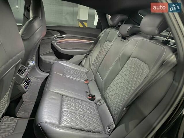 Чорний Ауді E-Tron, об'ємом двигуна 0 л та пробігом 95 тис. км за 30900 $, фото 25 на Automoto.ua