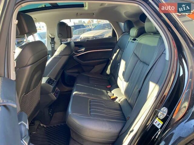 Черный Ауди E-Tron, объемом двигателя 0 л и пробегом 61 тыс. км за 36500 $, фото 21 на Automoto.ua