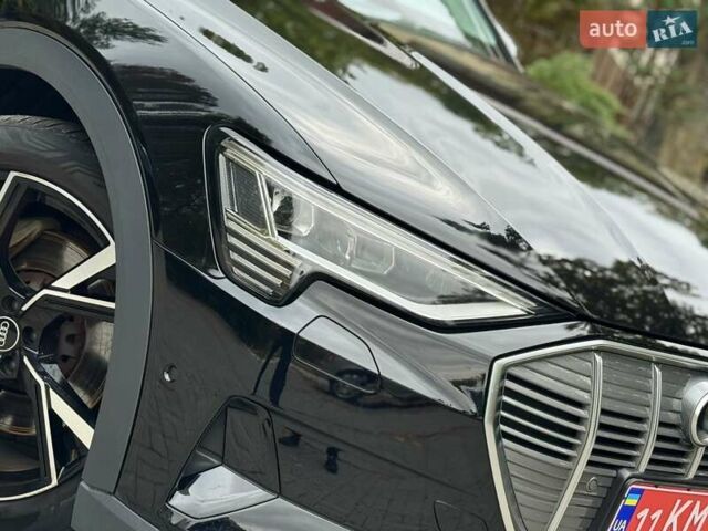 Чорний Ауді E-Tron, об'ємом двигуна 0 л та пробігом 159 тис. км за 24500 $, фото 8 на Automoto.ua