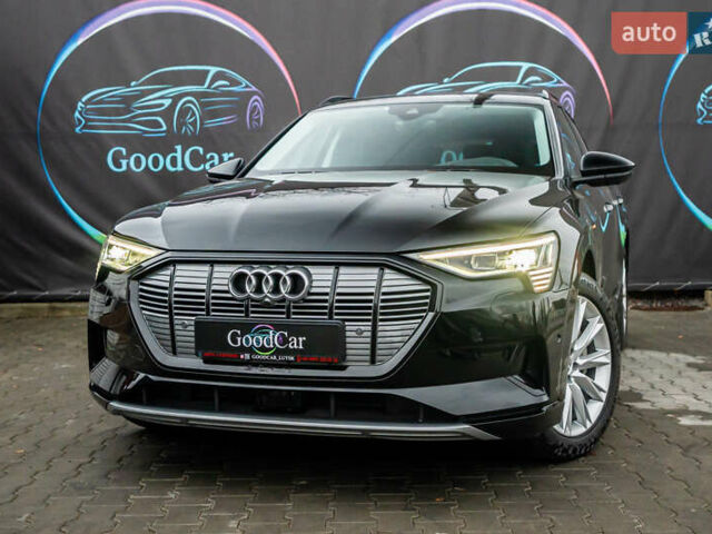 Чорний Ауді E-Tron, об'ємом двигуна 0 л та пробігом 75 тис. км за 29900 $, фото 4 на Automoto.ua
