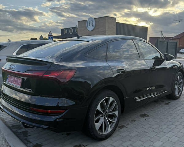 Чорний Ауді E-Tron, об'ємом двигуна 0 л та пробігом 99 тис. км за 33500 $, фото 3 на Automoto.ua