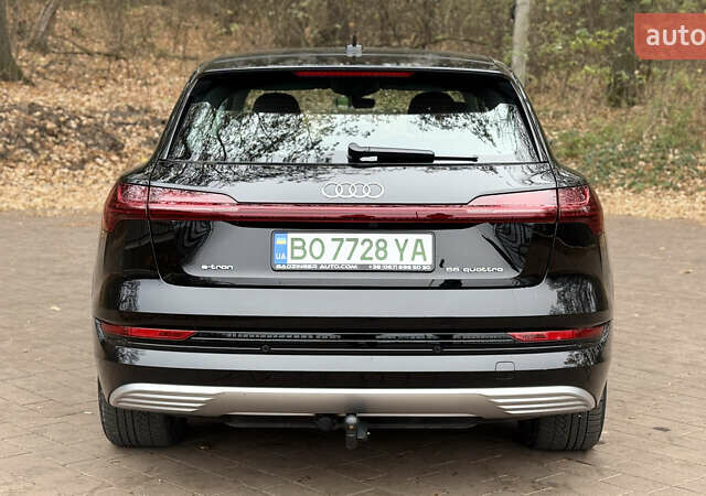 Черный Ауди E-Tron, объемом двигателя 0 л и пробегом 146 тыс. км за 27500 $, фото 7 на Automoto.ua