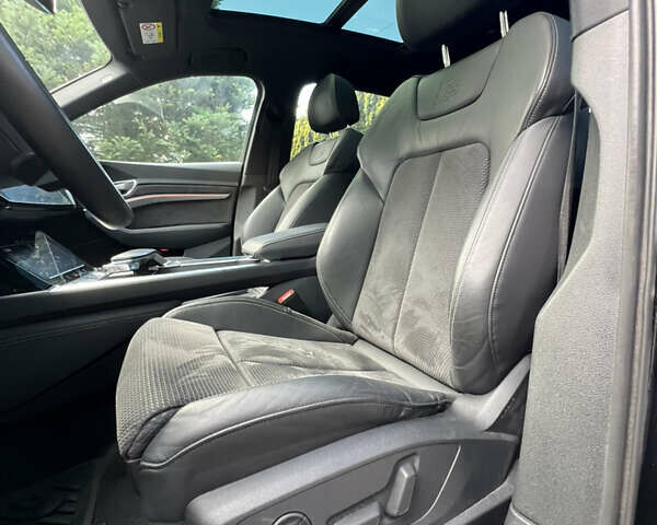 Черный Ауди E-Tron, объемом двигателя 0 л и пробегом 133 тыс. км за 28000 $, фото 41 на Automoto.ua
