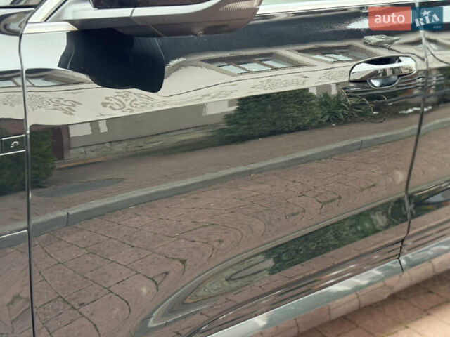 Чорний Ауді E-Tron, об'ємом двигуна 0 л та пробігом 51 тис. км за 31499 $, фото 5 на Automoto.ua