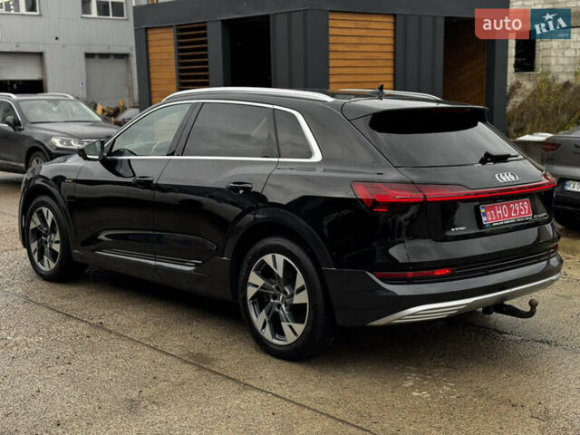 Ауди E-Tron 2020 в Житомире на Automoto.ua Черный Ауди E-Tron, объемом двигателя 0 л и пробегом 120 тыс. км за 21999 $, фото 1 на Automoto.ua