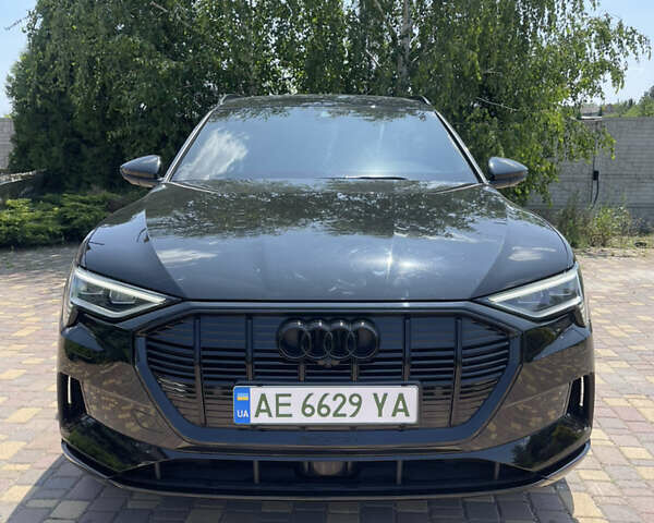 Черный Ауди E-Tron, объемом двигателя 0 л и пробегом 128 тыс. км за 31500 $, фото 13 на Automoto.ua