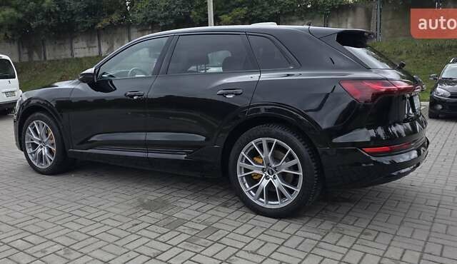 Черный Ауди E-Tron, объемом двигателя 0 л и пробегом 138 тыс. км за 29900 $, фото 26 на Automoto.ua