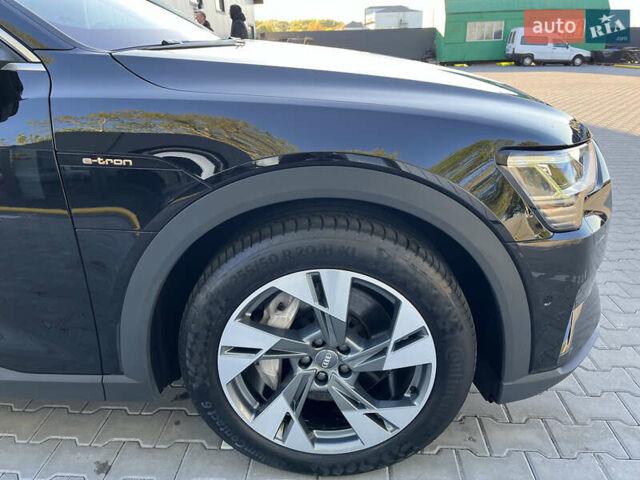 Чорний Ауді E-Tron, об'ємом двигуна 0 л та пробігом 81 тис. км за 26500 $, фото 71 на Automoto.ua