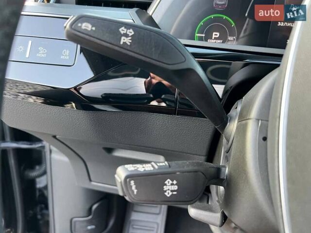 Чорний Ауді E-Tron, об'ємом двигуна 0 л та пробігом 160 тис. км за 26799 $, фото 41 на Automoto.ua