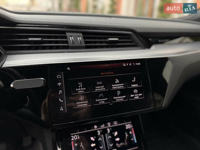 Чорний Ауді E-Tron, об'ємом двигуна 0 л та пробігом 51 тис. км за 31499 $, фото 41 на Automoto.ua