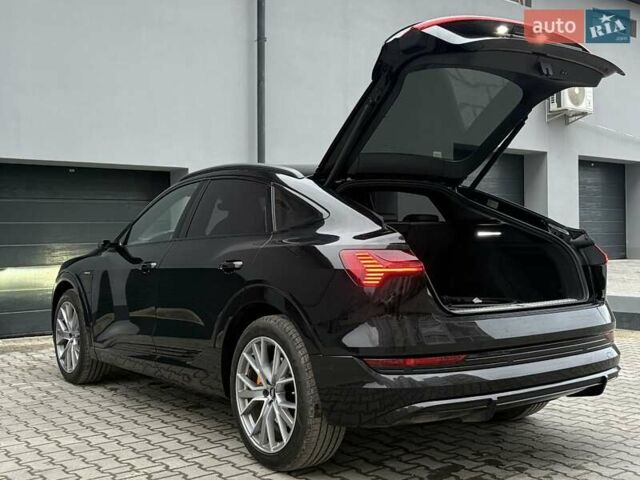 Черный Ауди E-Tron, объемом двигателя 0 л и пробегом 105 тыс. км за 35990 $, фото 18 на Automoto.ua