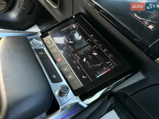 Чорний Ауді E-Tron, об'ємом двигуна 0 л та пробігом 150 тис. км за 25900 $, фото 97 на Automoto.ua