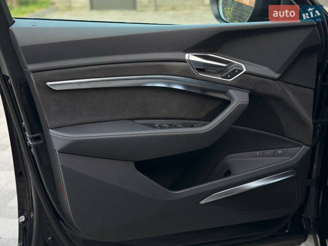 Черный Ауди E-Tron, объемом двигателя 0 л и пробегом 151 тыс. км за 29000 $, фото 24 на Automoto.ua