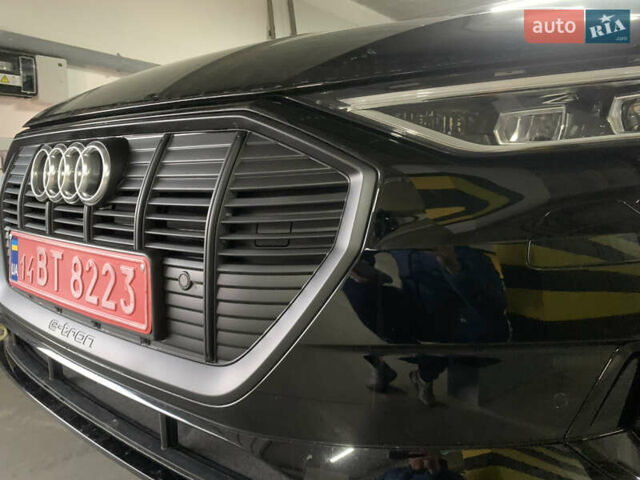 Черный Ауди E-Tron, объемом двигателя 0 л и пробегом 67 тыс. км за 29999 $, фото 22 на Automoto.ua