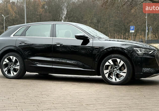 Черный Ауди E-Tron, объемом двигателя 0 л и пробегом 146 тыс. км за 27500 $, фото 11 на Automoto.ua