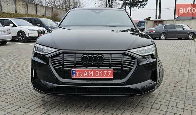 Чорний Ауді E-Tron, об'ємом двигуна 0 л та пробігом 120 тис. км за 33500 $, фото 6 на Automoto.ua