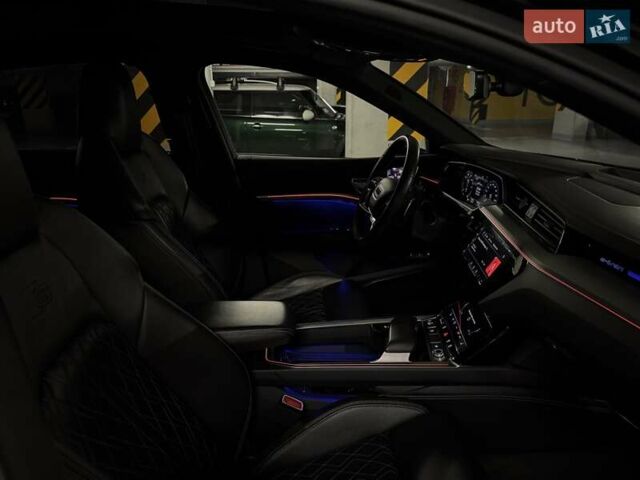 Черный Ауди E-Tron, объемом двигателя 0 л и пробегом 109 тыс. км за 35000 $, фото 25 на Automoto.ua