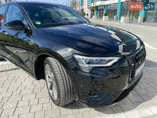 Чорний Ауді E-Tron, об'ємом двигуна 0 л та пробігом 85 тис. км за 32800 $, фото 55 на Automoto.ua