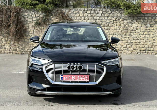 Черный Ауди E-Tron, объемом двигателя 0 л и пробегом 146 тыс. км за 27000 $, фото 1 на Automoto.ua