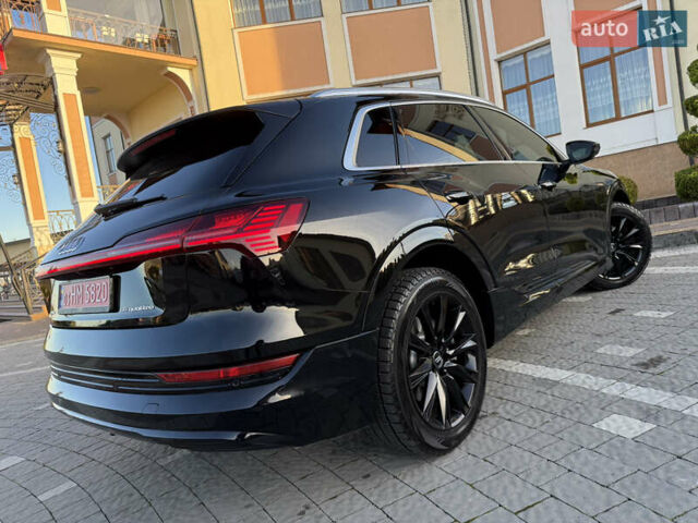 Чорний Ауді E-Tron, об'ємом двигуна 0 л та пробігом 150 тис. км за 25900 $, фото 59 на Automoto.ua