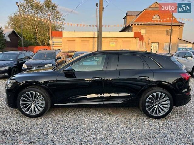 Чорний Ауді E-Tron, об'ємом двигуна 0 л та пробігом 160 тис. км за 26799 $, фото 2 на Automoto.ua