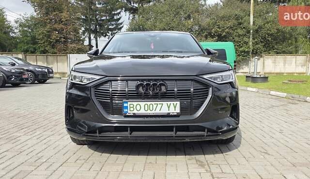 Чорний Ауді E-Tron, об'ємом двигуна 0 л та пробігом 138 тис. км за 29900 $, фото 9 на Automoto.ua