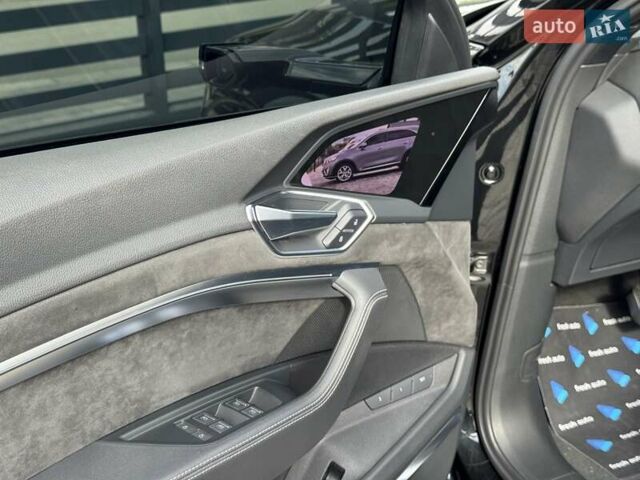 Черный Ауди E-Tron, объемом двигателя 0 л и пробегом 85 тыс. км за 30900 $, фото 15 на Automoto.ua