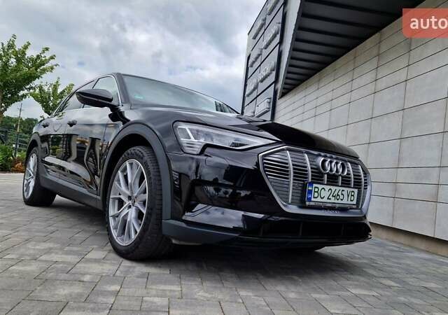 Черный Ауди E-Tron, объемом двигателя 0 л и пробегом 36 тыс. км за 26000 $, фото 8 на Automoto.ua