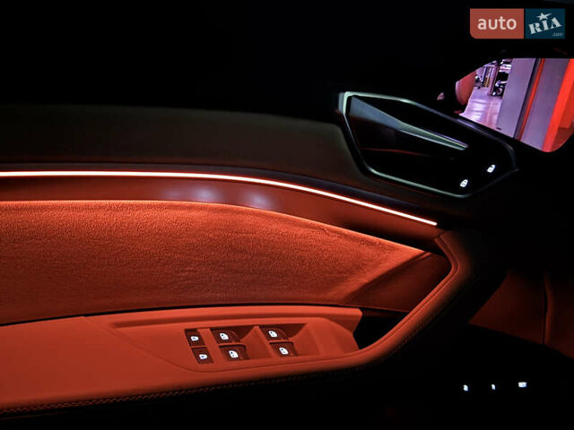 Чорний Ауді E-Tron, об'ємом двигуна 0 л та пробігом 29 тис. км за 38000 $, фото 26 на Automoto.ua