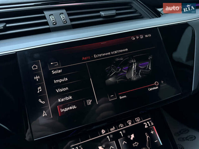 Черный Ауди E-Tron, объемом двигателя 0 л и пробегом 150 тыс. км за 27499 $, фото 82 на Automoto.ua