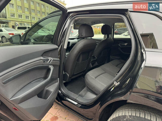 Черный Ауди E-Tron, объемом двигателя 0 л и пробегом 120 тыс. км за 26500 $, фото 26 на Automoto.ua