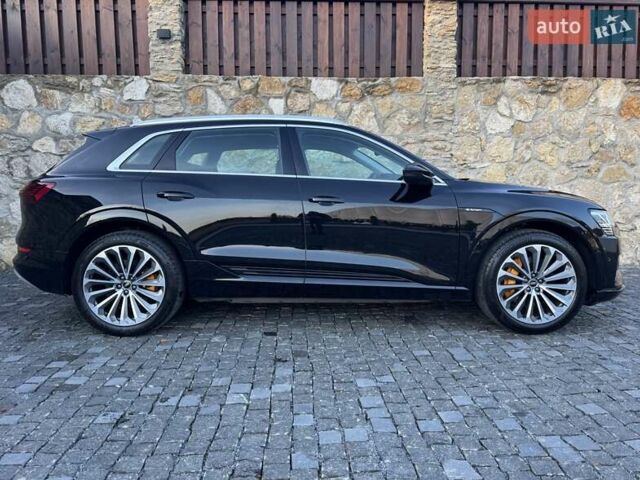 Чорний Ауді E-Tron, об'ємом двигуна 0 л та пробігом 253 тис. км за 24200 $, фото 2 на Automoto.ua