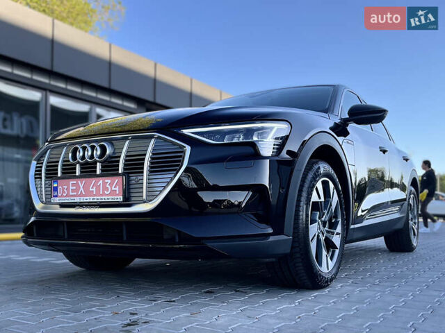 Чорний Ауді E-Tron, об'ємом двигуна 0 л та пробігом 81 тис. км за 26500 $, фото 3 на Automoto.ua