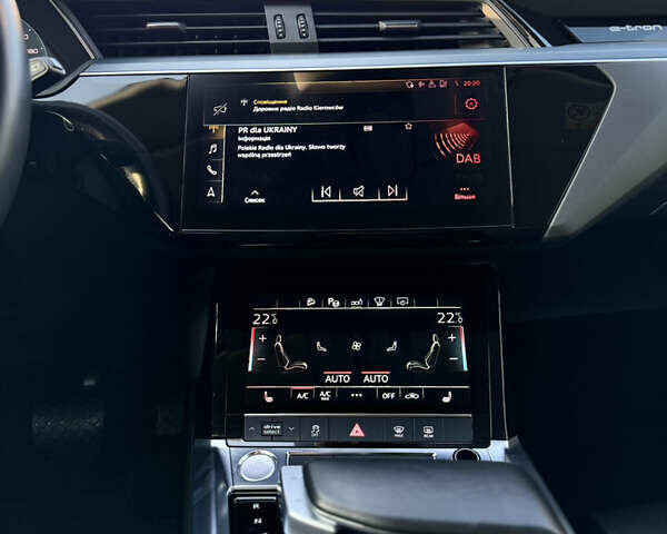 Чорний Ауді E-Tron, об'ємом двигуна 0 л та пробігом 117 тис. км за 33000 $, фото 9 на Automoto.ua