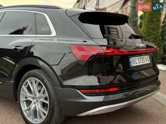 Чорний Ауді E-Tron, об'ємом двигуна 0 л та пробігом 51 тис. км за 31499 $, фото 29 на Automoto.ua
