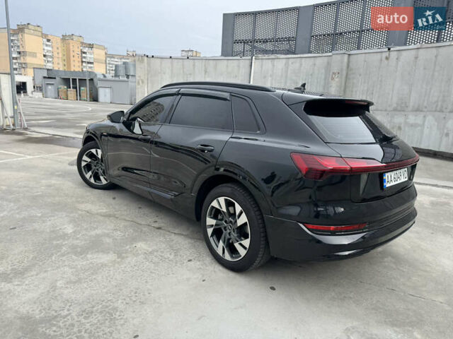 Чорний Ауді E-Tron, об'ємом двигуна 0 л та пробігом 155 тис. км за 30999 $, фото 8 на Automoto.ua